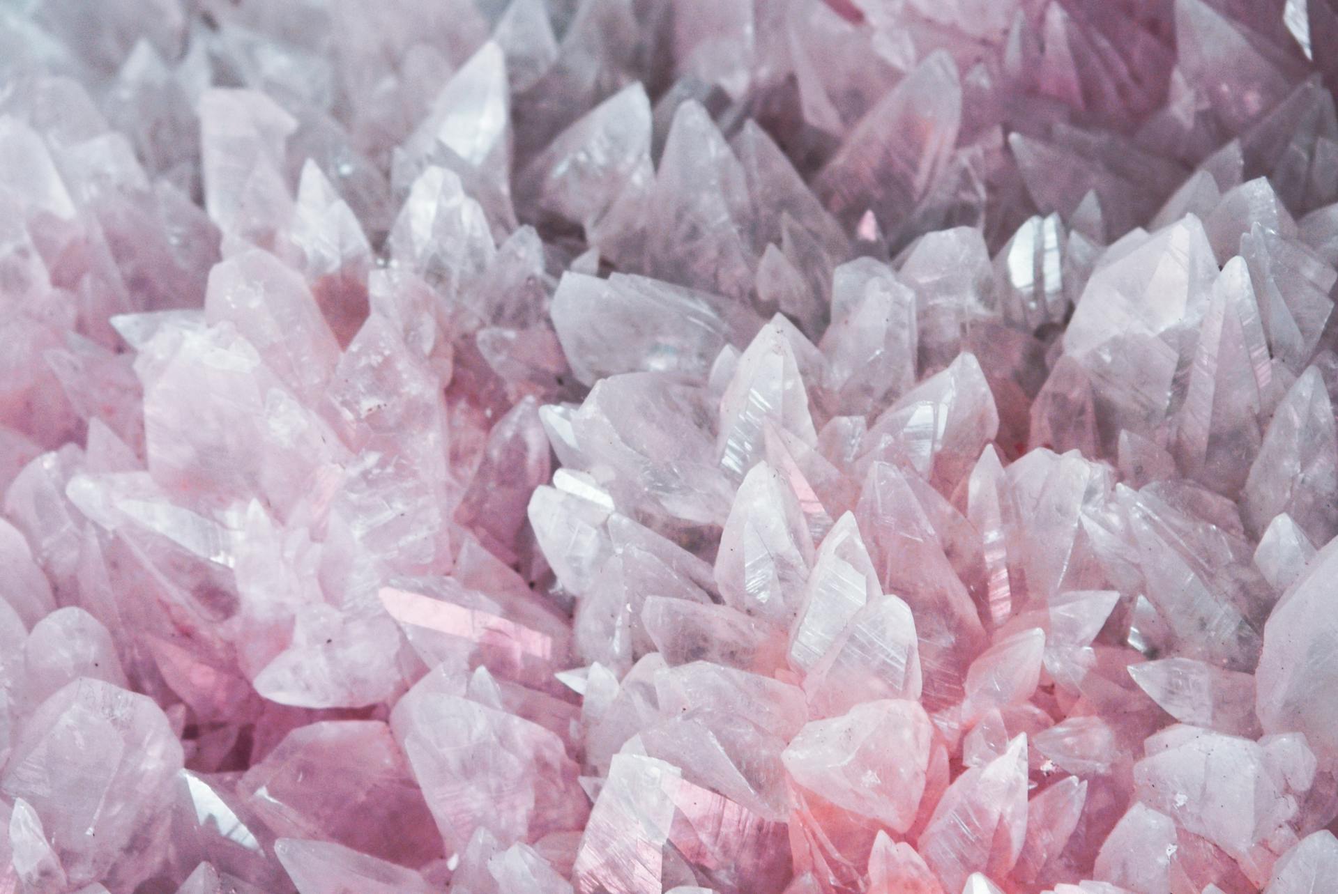 A Beginner’s Guide to Rose Quartz: Discover Its Meaning, Uses, and Benefits